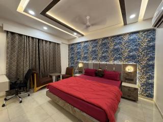 The Grand Estate - 3