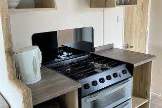 FamilyFriendly-8Berth-FreeParkingSpot-CloseToBeach - 9