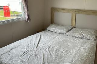 FamilyFriendly-8Berth-FreeParkingSpot-CloseToBeach - 4