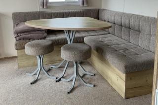 FamilyFriendly-8Berth-FreeParkingSpot-CloseToBeach - 3