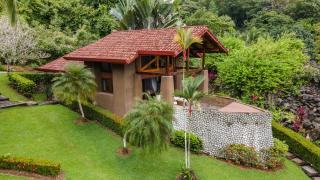 Beautiful Backwash Bay Villa - 9