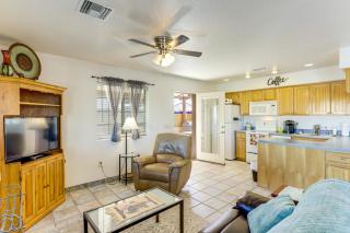 Mtn-View Casita with Rooftop Deck and Patio in Yuma! - 5