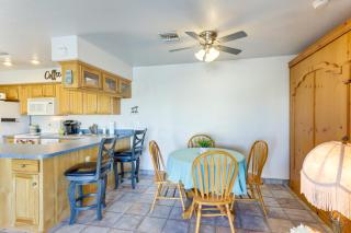 Mtn-View Casita with Rooftop Deck and Patio in Yuma! - 3