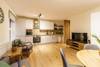 2 Bedroom Modern Home in Glasshoughton - 0