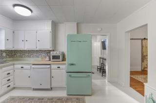 Riverside Ginkgo House - 7