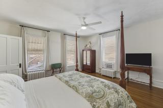 Riverside Ginkgo House - 3