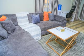 Graphite & Gold Loft - 5