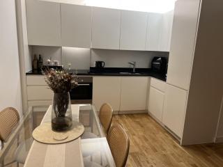 Two Bedroom apartment by Brookland Stays Serviced Accommodation & Short Lets in London with Free WiFi - 9