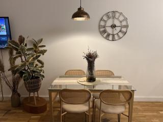 Two Bedroom apartment by Brookland Stays Serviced Accommodation & Short Lets in London with Free WiFi - 6