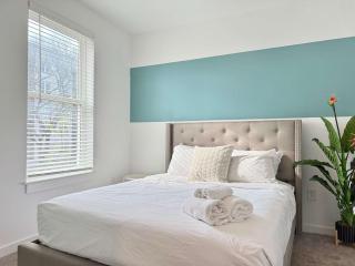 Brand-new Parkview with Balcony in Old Fourth Ward 542Blvd - 2