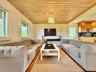 Wokers Apartment - 6 BR - 12 Beds - Parking - 0