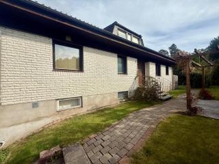 Wokers Apartment - 6 BR - 12 Beds - Parking - 9