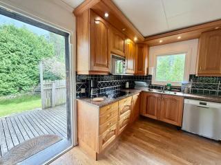 Wokers Apartment - 6 BR - 12 Beds - Parking - 4