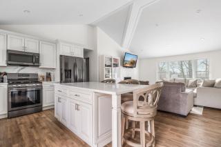 Rocky Gap Getaway - 3