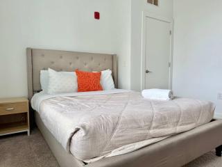 Luxury New Penthouse Roof Balcony Washer Dryer B406 - 6