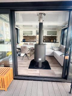 Winterauszeit - Hausboot mit Kamin - 6