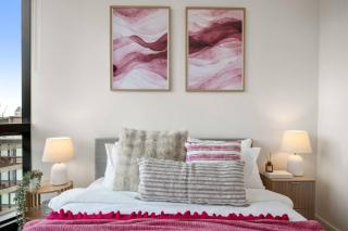 Luxe 2BR Retreat Panoramic Views With 2x Parking Spaces - 5