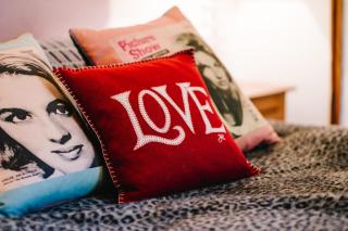 The Long Barn, a stylist barn conversion on a farm - 4