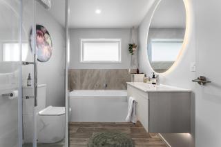 Beachside Sauna Retreat - 7