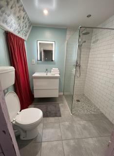 Houseboat Tourist - 3