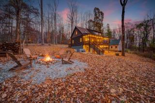 Riverwood - James River Cabin, Riverfront with Hot Tub and Mountain Views! - 4