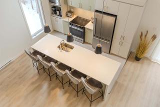 Ivoire - Modern Getaway in Shannon - Spa & Pool Table - 1