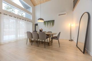 Ivoire - Modern Getaway in Shannon - Spa & Pool Table - 3