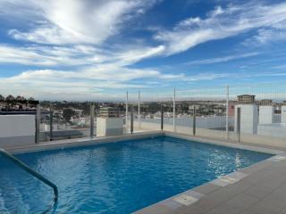 Apartment with rooftop pool 150 m from the beach - 0