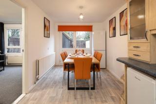 Modern Comfort 3BR Home for 7 Free Parking - 3