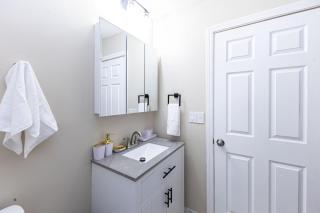 Cozy, Spacious Home Near Downtown Boston - 6