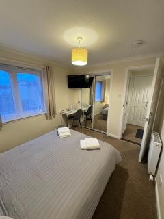 Comfortable double room with own bathroom - 7