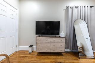 Cozy, Spacious Home Near Downtown Boston - 2