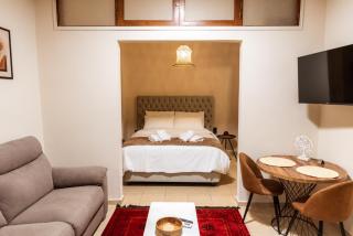 Tollmere Hospitality Ηχώ - 5