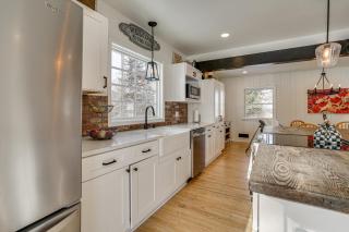 Scandia Nordic-Themed Retreat on 80 Acres with Sauna - 2