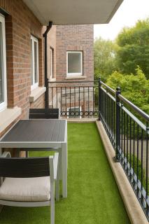 Gracepark Garden Retreat, Spacious 2BR with Balcony & Parking - 6