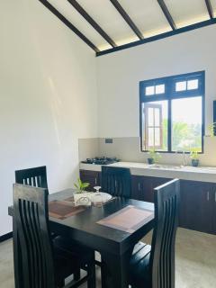 White House Galle - 6