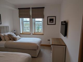 Royal Gardens Apartment 11 - 8