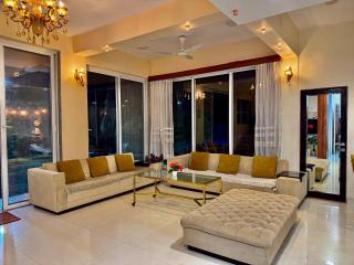 Amy Villa Lonavala - 5bhk- 5 mins from lonavala station with private swimming pool - 8