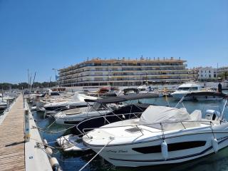 Apartamento con terraza a 200m de la playa de Riells - HISP-236-170 - 8
