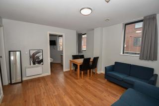 Modern Budget 3BED Apartment in Sheffield Centre - 0