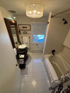 Vintage Pines Guest House - 7