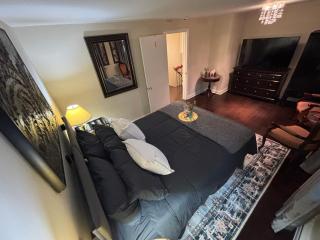 Vintage Pines Guest House - 8