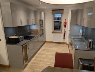 Royal Gardens Apartment 10 - 6