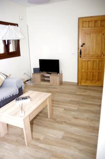 Refugio tranquilo cerca de las piscinas - 4