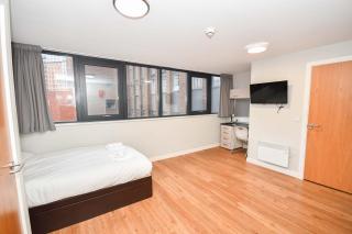 Convenient Budget Studio in Central Sheffield - 2