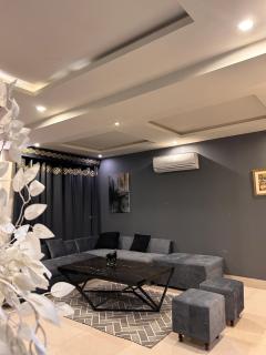 Charcoal & minimal suite 2 BHK - Lahore - 8