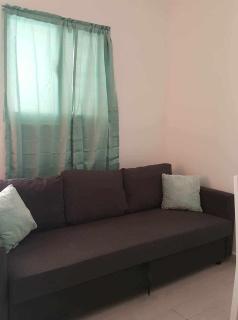 Private studio apartment with eat in kitchen - 2