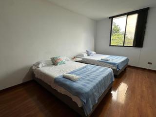 Apartamento de lujo en Tequendama, ubicación privilegiada - 4