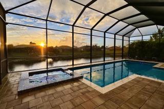 Private Pool Canalfront Home in Cape Coral - 0