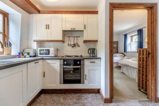 3 Bed in Knighton oc-b29329 - 1